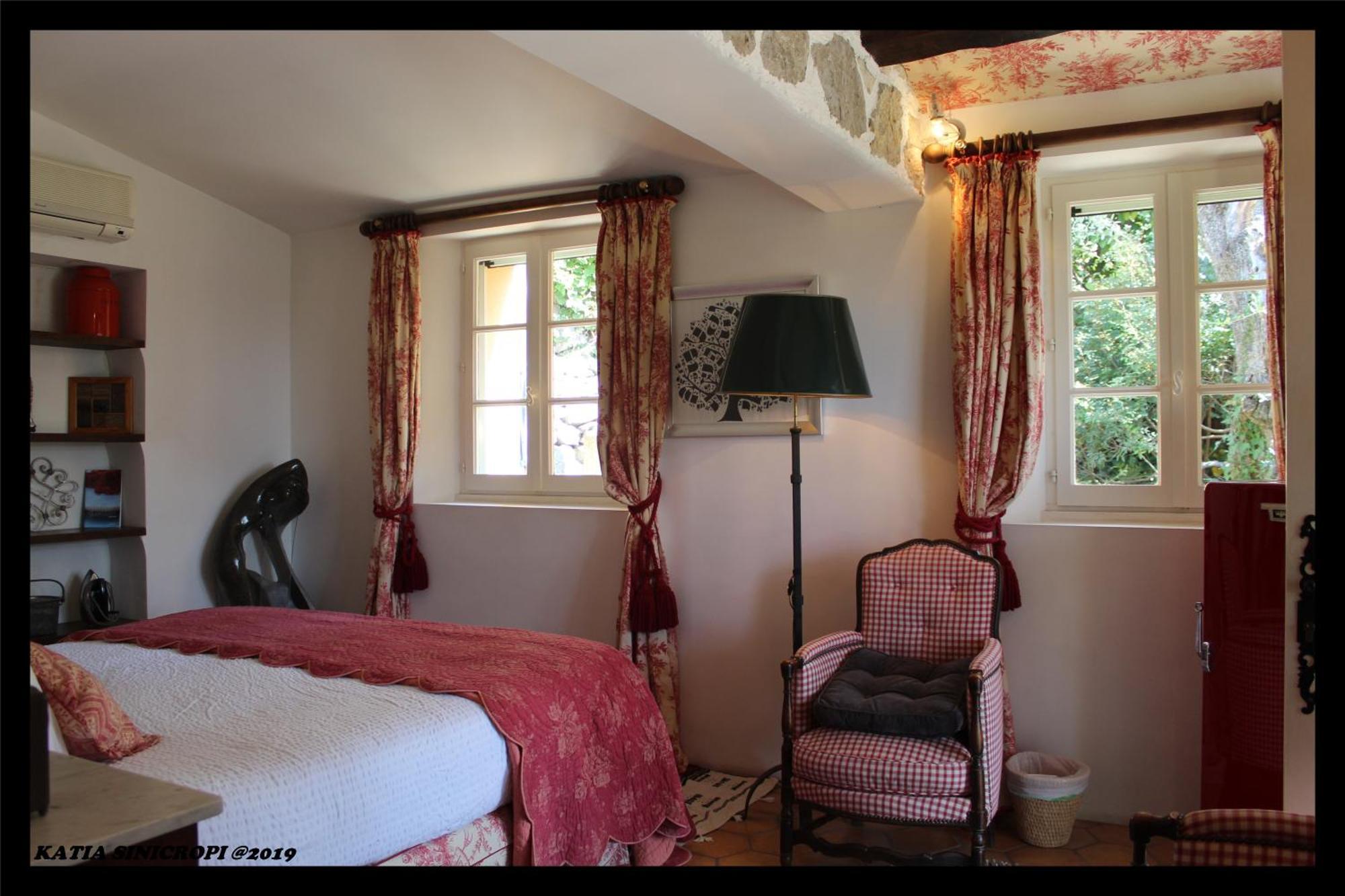 Domaine Des Tilleuls D'Or Saint-Cézaire-sur-Siagne Camera foto